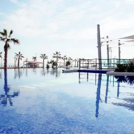 Sea Senses Blue Ocean Apartment