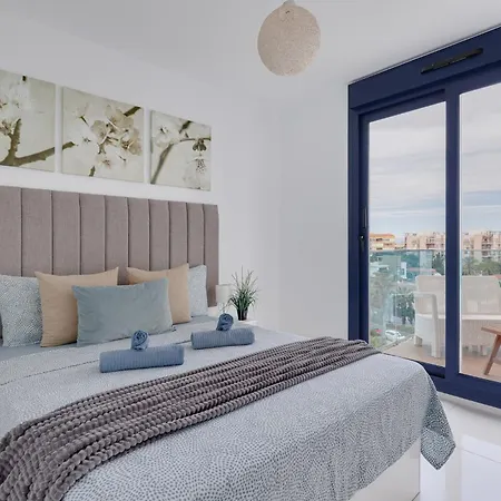 Sea Senses Blue Ocean Apartment